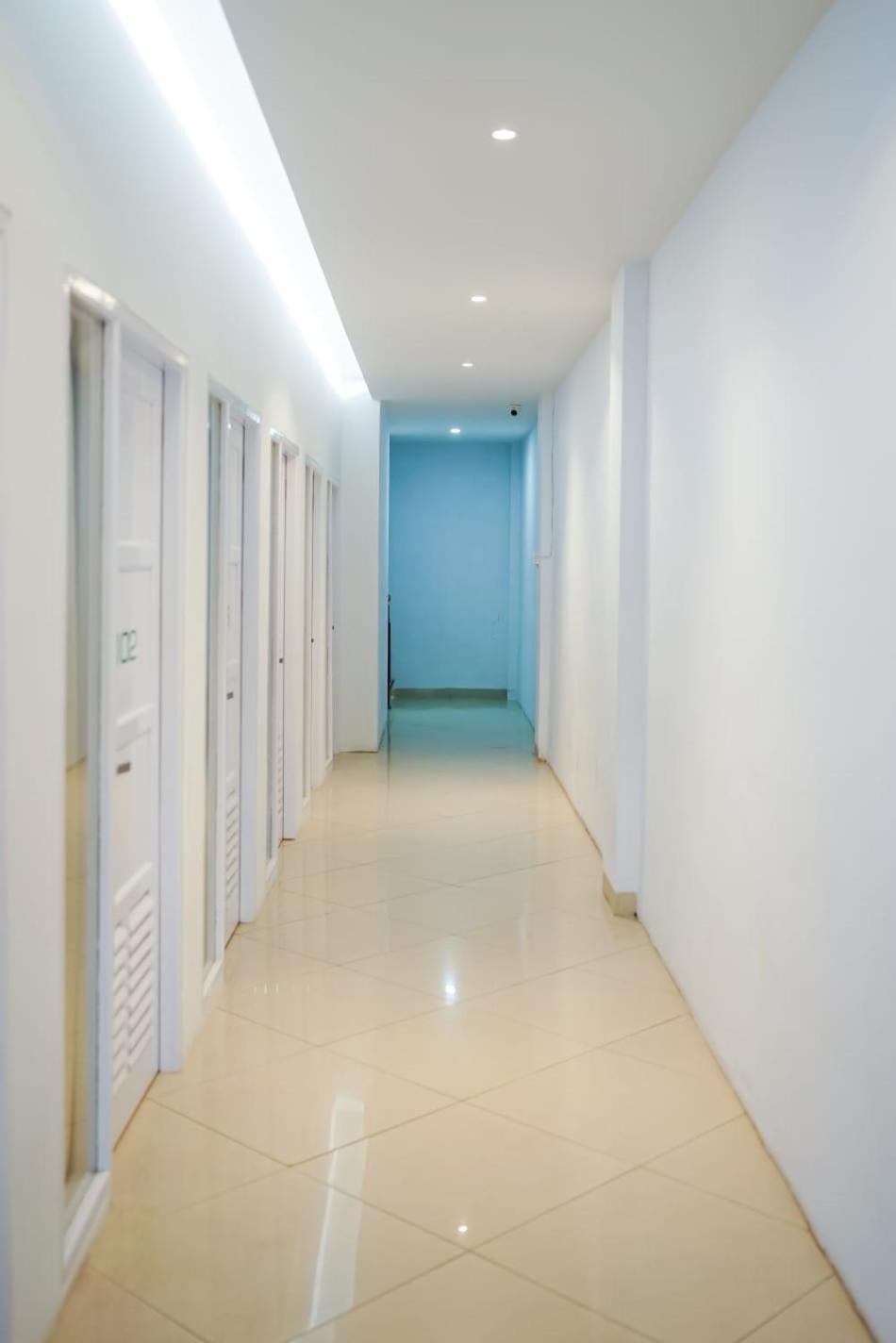 Kareem Syariah Hostel Букиттинги Экстерьер фото